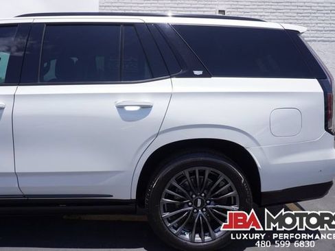 Used 2023 Cadillac Escalade V AWD/4WD image 57