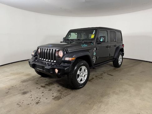 Used 2018 Jeep Wrangler Unlimited Sport S AWD/4WD image 12