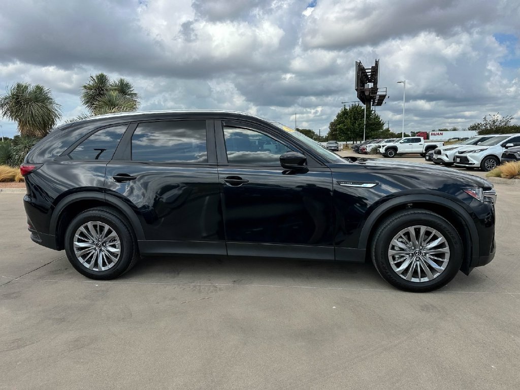 Used 2025 MAZDA CX-90 3.3 Turbo w/ Select Package AWD/4WD image 2
