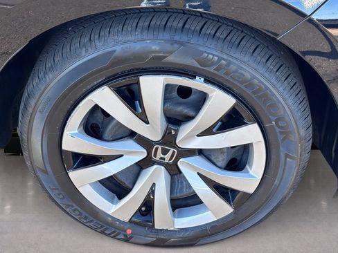 Certified 2025 Honda Civic LX image 11