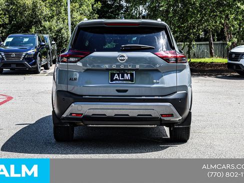 Used 2023 Nissan Rogue SL w/ SL Premium Package FWD image 12