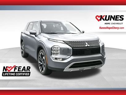 Used 2024 Mitsubishi Outlander SE