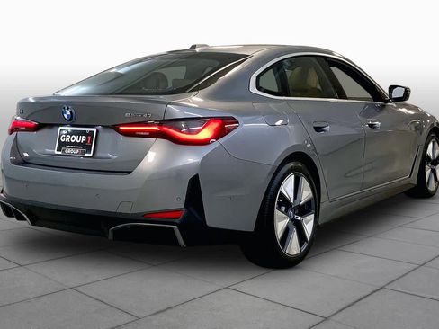 Used 2023 BMW i4 eDrive40 RWD image 12