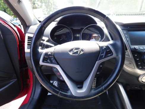 Used 2014 Hyundai Veloster w/ Style Package 02 FWD image 6