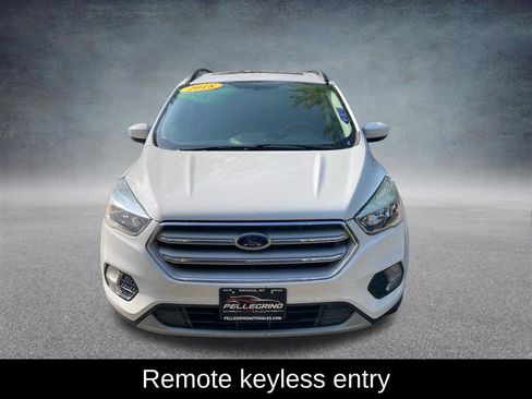 Used 2018 Ford Escape SE w/ SE Sync 3 Package AWD/4WD image 10