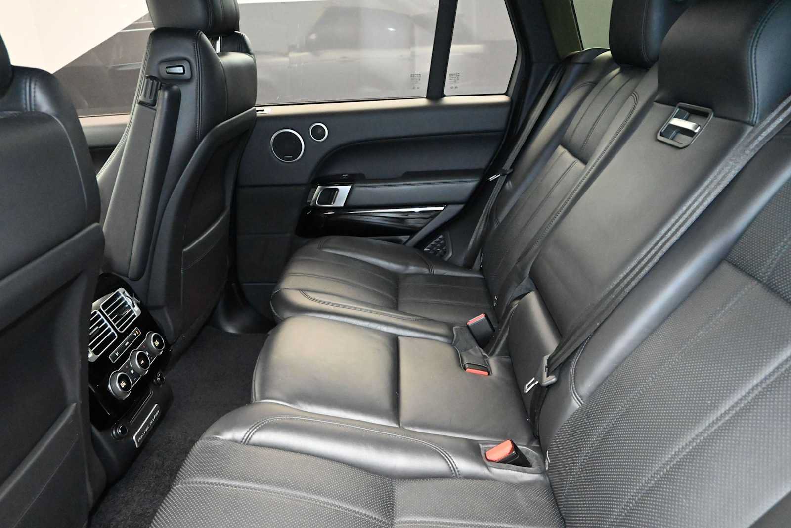 Used 2016 Land Rover Range Rover HSE AWD/4WD image 30