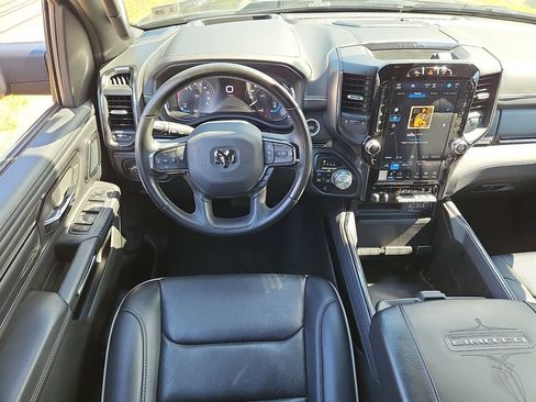 Used 2023 RAM 1500 Limited AWD/4WD image 11