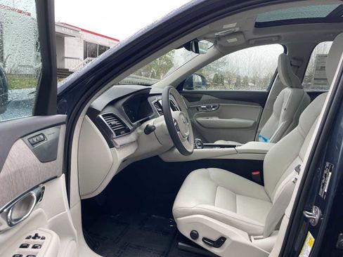 Used 2023 Volvo XC90 B6 Plus w/ Protection Package Premier image 23