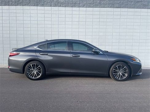 Certified 2025 Lexus ES 300h w/ Premium Package image 2