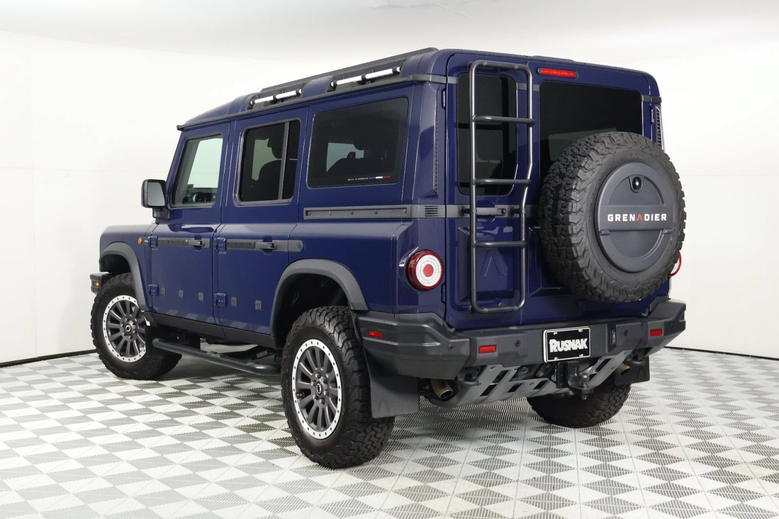 Used 2025 INEOS Grenadier Station Wagon AWD/4WD image 4