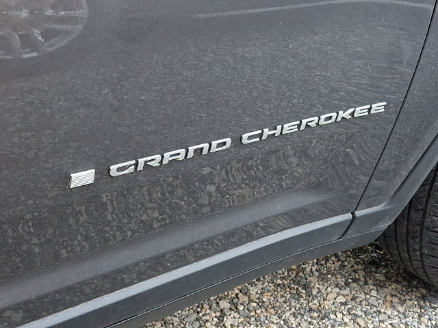 Used 2021 Jeep Grand Cherokee L Limited AWD/4WD image 8