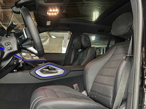 New 2026 Mercedes-Benz GLS 580 4MATIC image 24