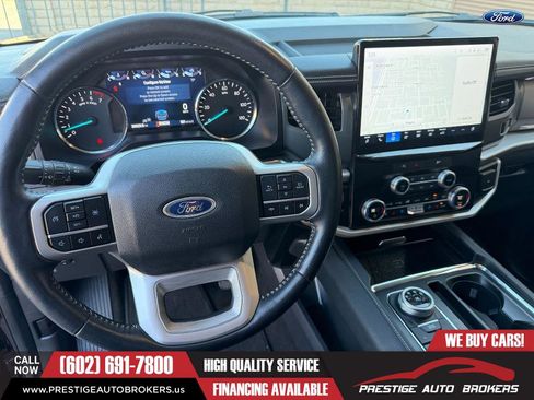 Used 2024 Ford Expedition Max XLT image 29
