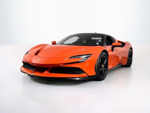 Used 2021 Ferrari SF90 Stradale AWD/4WD image 10