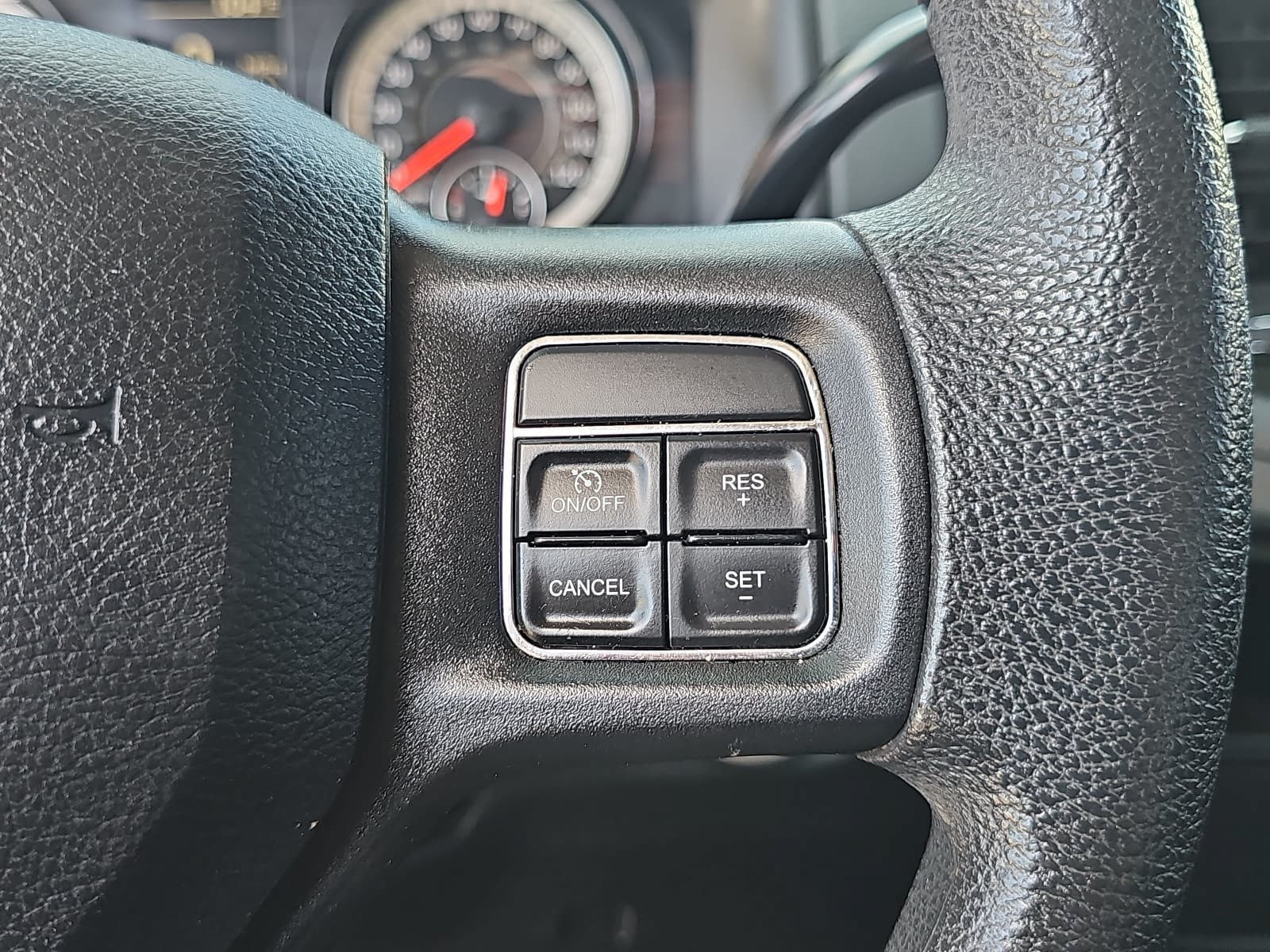 Used 2018 RAM 2500 Tradesman w/ Chrome Appearance Group AWD/4WD image 16
