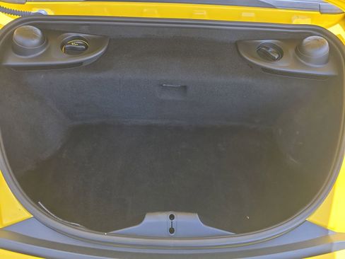 Used 2019 Porsche 718 Boxster RWD image 22