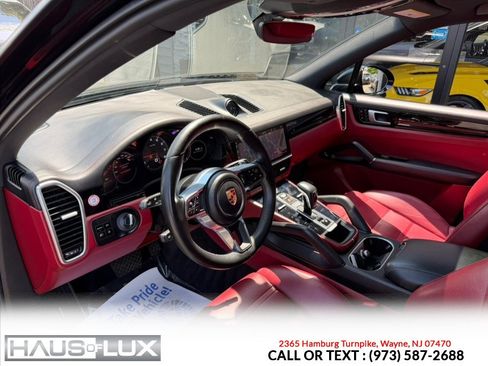 Used 2019 Porsche Cayenne AWD/4WD image 10