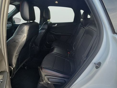 Used 2023 Ford Escape ST-Line Select AWD/4WD image 16
