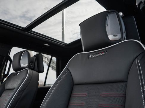 New 2026 GMC Yukon AT4 Ultimate w/ LPO, Floor Liner Package AWD/4WD image 22