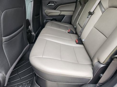 Used 2024 Chevrolet Colorado ZR2 w/ ZR2 Convenience Package III image 29