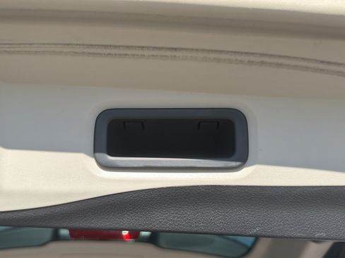 Used 2020 Nissan Rogue SV FWD image 17