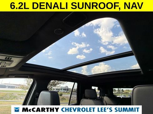Used 2023 GMC Yukon Denali AWD/4WD image 6