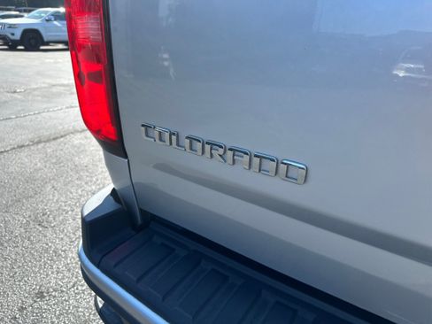 Used 2016 Chevrolet Colorado LT AWD/4WD image 26