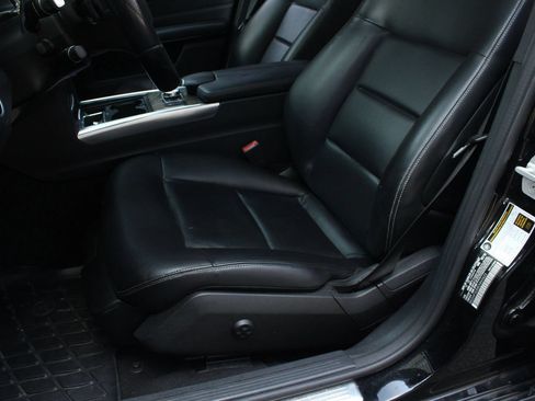 Used 2014 Mercedes-Benz E 350 Sedan image 17