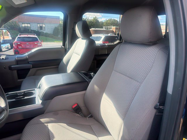 Used 2022 Ford F250 XLT w/ Black Appearance Package AWD/4WD image 16