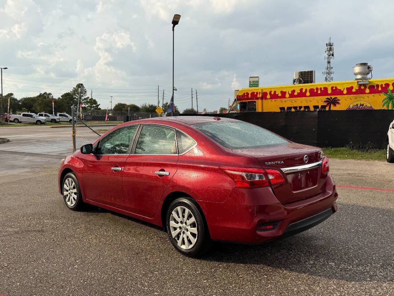 Used 2017 Nissan Sentra SV FWD image 24