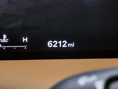 Certified 2025 Genesis G80 2.5T Advanced image 20