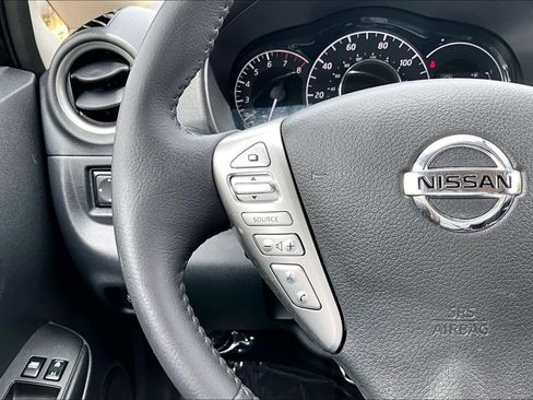 Used 2019 Nissan Versa Note SV FWD image 23