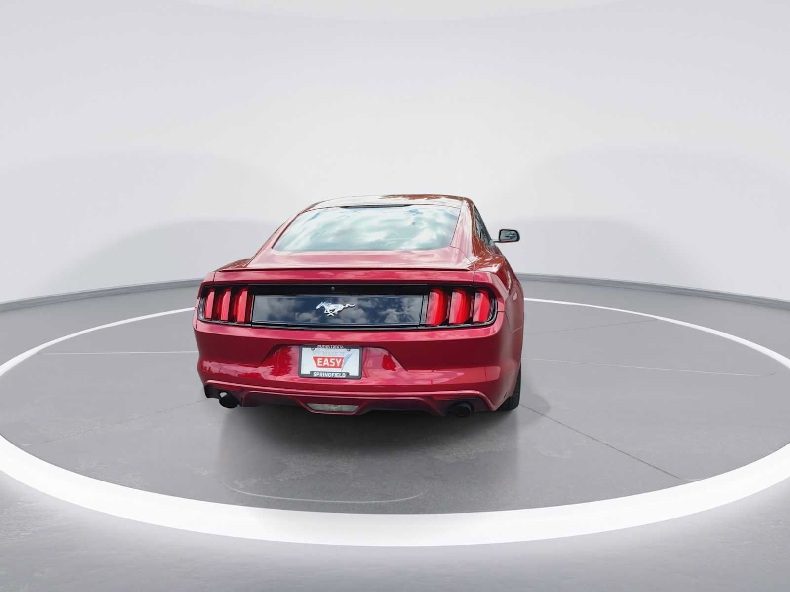 Used 2016 Ford Mustang Coupe RWD image 7