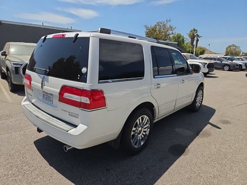 Used 2010 Lincoln Navigator 2WD image 5