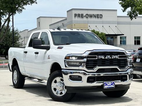 Used 2025 RAM 2500 Tradesman w/ Chrome Appearance Group AWD/4WD image 2