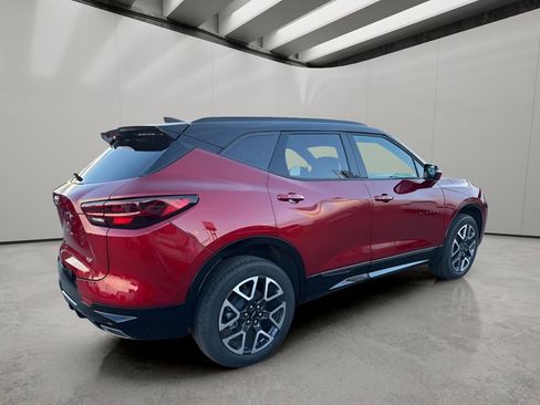 Used 2024 Chevrolet Blazer RS w/ Driver Confidence II Package image 5