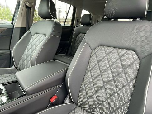 New 2025 Volkswagen Atlas SEL Premium R-Line image 15