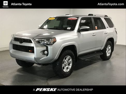 Certified 2020 Toyota 4Runner SR5 RWD image 1