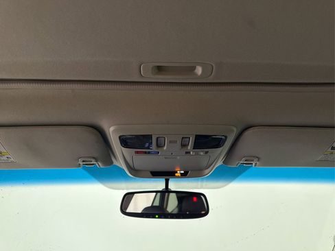 Used 2017 Subaru Outback 3.6R Limited w/ Popular Package #5 image 28