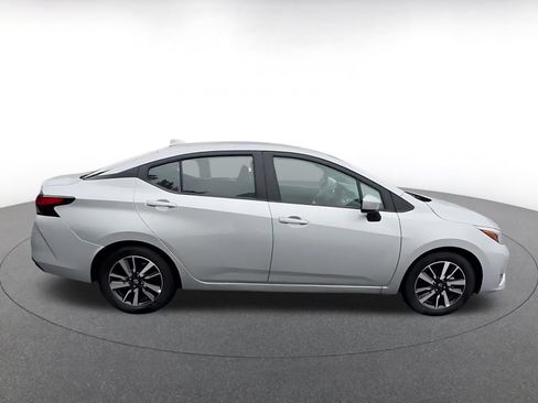 Used 2025 Nissan Versa SV FWD image 16