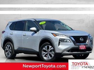 Used 2023 Nissan Rogue SV image 1