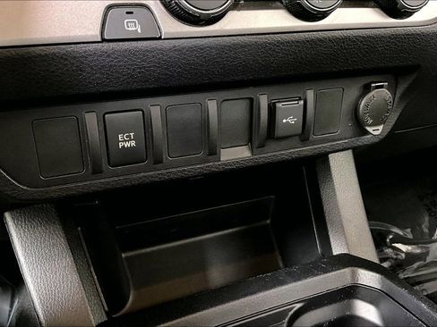 Used 2021 Toyota Tacoma SR image 34