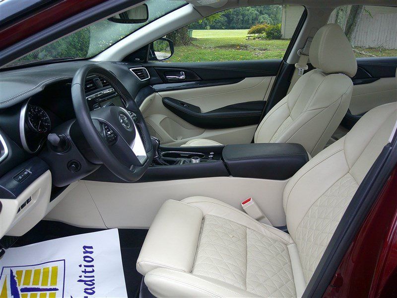 Used 2019 Nissan Maxima Platinum w/ Sport Mat Group FWD image 10