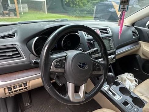 Used 2015 Subaru Outback 2.5i Limited AWD/4WD image 28