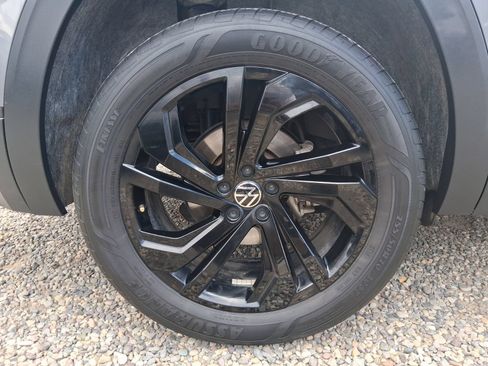 Used 2023 Volkswagen Atlas SE w/ Black Wheel Package AWD/4WD image 19