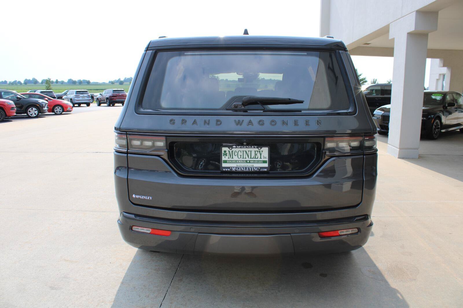 Certified 2022 Jeep Grand Wagoneer Series II AWD/4WD image 8