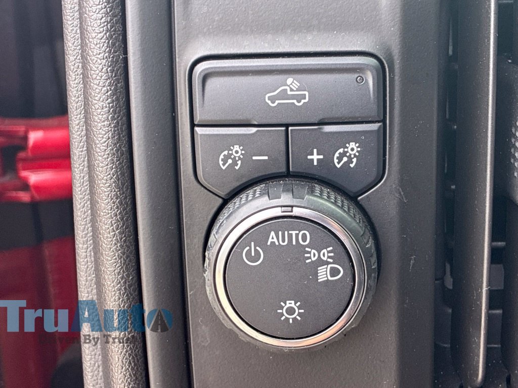 Used 2021 Chevrolet Silverado 1500 Custom RWD image 34