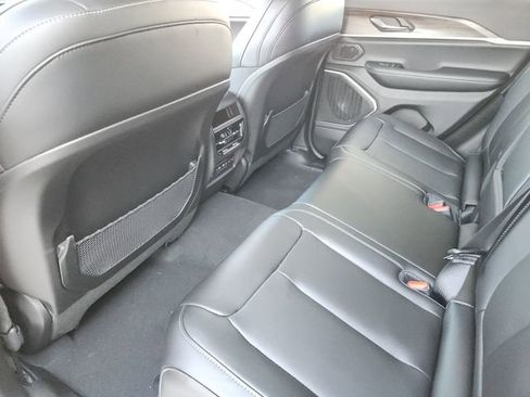 New 2026 Jeep Grand Cherokee Limited w/ Limited Altitude Package image 21