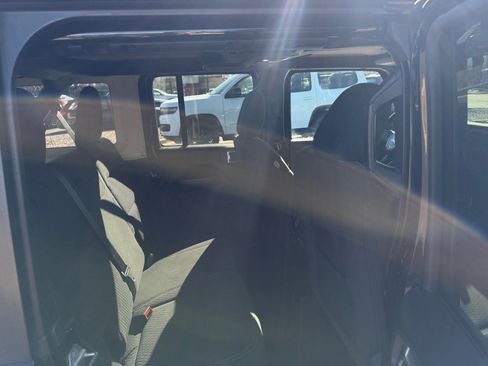 Used 2021 Jeep Wrangler Unlimited Sport image 18