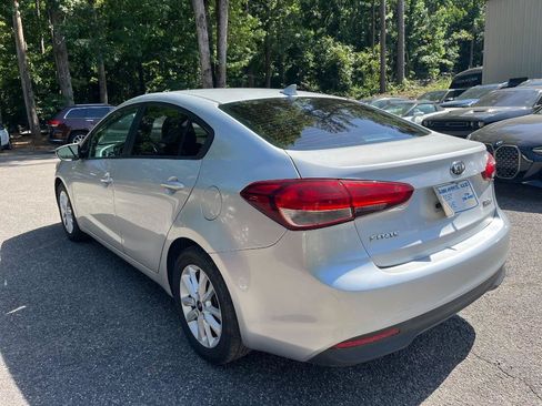 Used 2017 Kia Forte LX w/ LX Popular Package FWD image 6